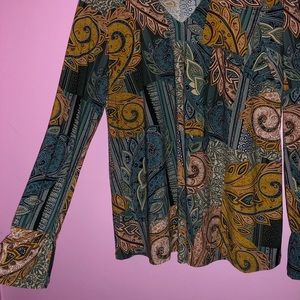 Floral long sleeve flowy shirt